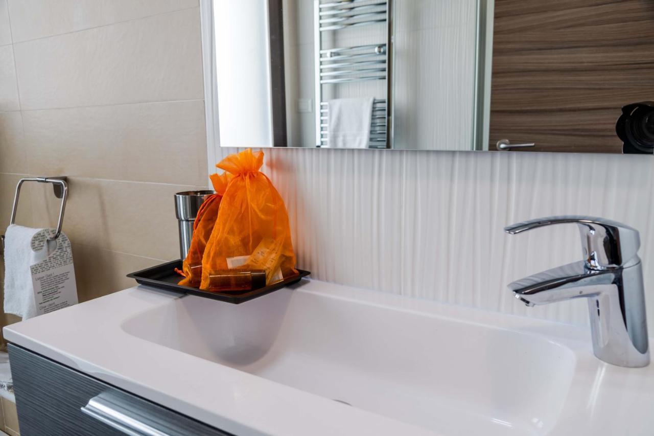 Appartahotel Beinasco エクステリア 写真