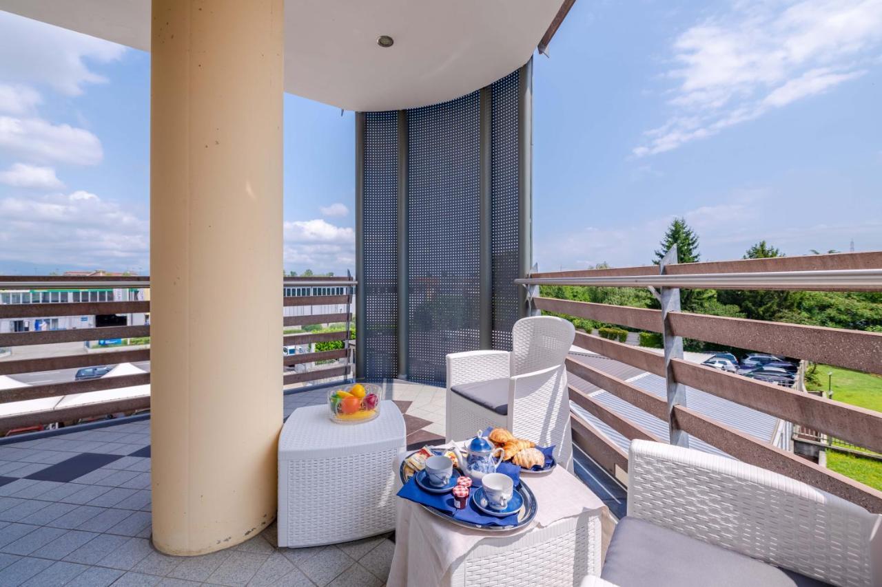 Appartahotel Beinasco エクステリア 写真