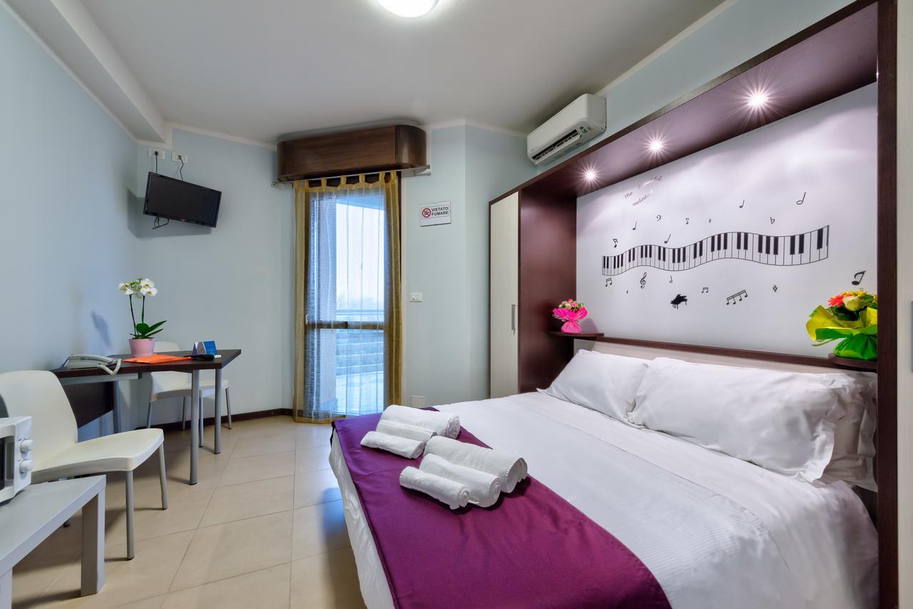 Appartahotel Beinasco エクステリア 写真